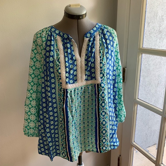 crown & ivy Tops - Crown & Ivy blue mixed pattern tunic, Sz 1X